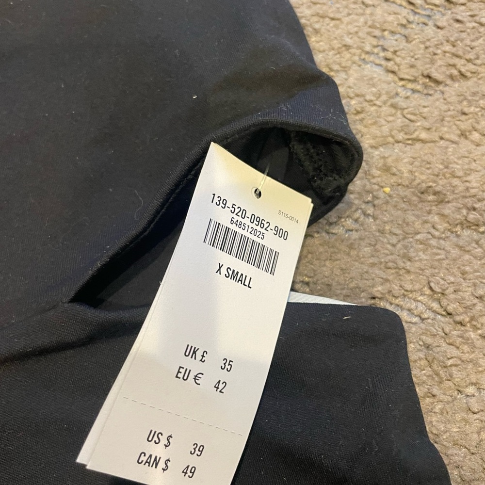 Brand new abercrombie body suit. Never worn, cutouts on the side. Size xs